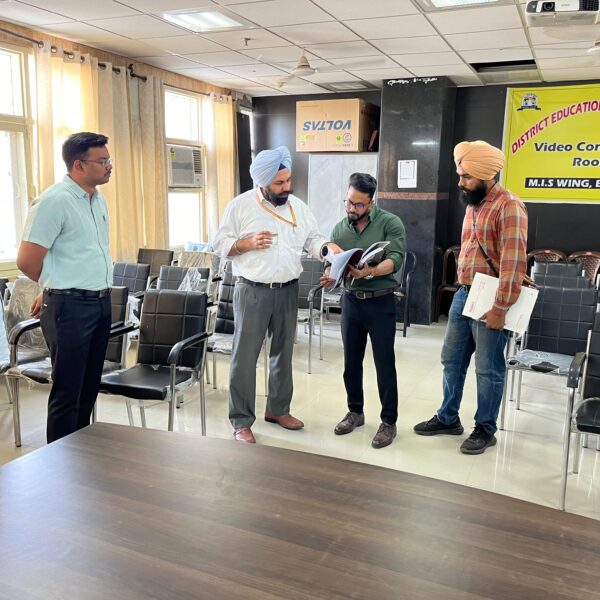 ਕੇਂਦਰੀ ਟੀਮ ਨੇ ਬਰਨਾਲਾ ਜ਼ਿਲ੍ਹੇ ਵਿੱਚ ਪਾਣੀ ਦੀ ਸੰਭਾਲ ਲਈ ਕੀਤੇ ਜਾ ਰਹੇ ਉਪਰਾਲਿਆਂ ਦਾ ਲਿਆ ਜਾਇਜ਼ਾ