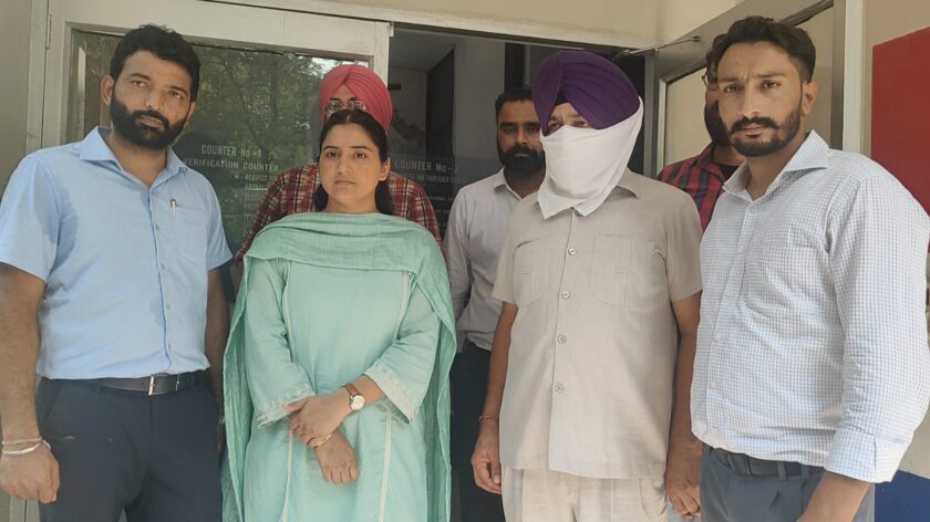 ਡੀਐਸਪੀ ਦਾ ਗਨਮੈਨ 1 ਲੱਖ ਰੁਪਏ ਦੀ ਰਿਸ਼ਵਤ ਲੈਂਦਾ ਵਿਜੀਲੈਂਸ ਨੇ ਦਬੋਚਿਆ, ਡੀਐਸਪੀ ਦੀ ਗੱਡੀ ਵਿੱਚੋਂ ਪੈਸੇ ਬਰਾਮਦ 