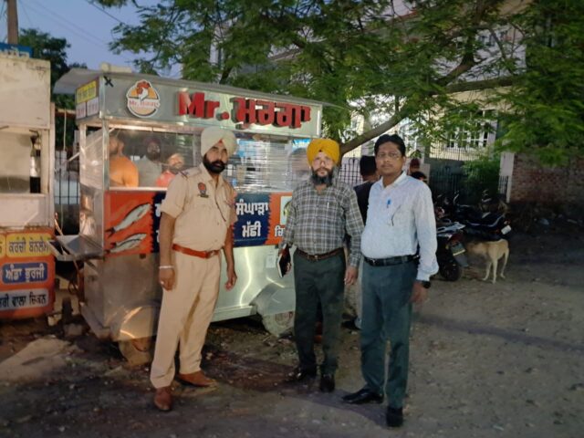 ਆਬਕਾਰੀ ਵਿਭਾਗ ਦੀ ਟੀਮ ਵਲੋਂ ਬਰਨਾਲਾ ਸ਼ਹਿਰ ਵਿਚ ਵੱਖ ਵੱਖ ਥਾਵਾਂ ‘ਤੇ ਚੈਕਿੰਗ