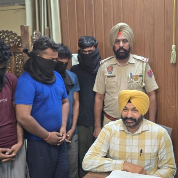 ਬਰਨਾਲਾ ਪੁਲਿਸ ਵਲੋਂ ਚੋਰੀਆਂ ਤੇ ਲੁੱਟਾਂਖੋਹਾਂ ਕਰਨ ਵਾਲੇ ਗਿਰੋਹ ਦਾ ਪਰਦਾਫ਼ਾਸ਼, 5 ਗ੍ਰਿਫ਼ਤਾਰ