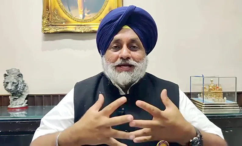 ਸੁਖਬੀਰ ਸਿੰਘ ਬਾਦਲ ਨੂੰ ਪੁਲਿਸ ਨੇ ਕੀਤਾ ਰਿਹਾਅ