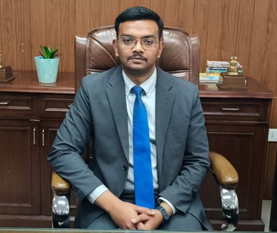 ਭਾਰੀ ਮੀਂਹ ਦੌਰਾਨ ਤਰਪਾਲਾਂ ਦੀ ਕਾਲਾਬਜ਼ਾਰੀ ਕਰਨ ਵਾਲਿਆਂ ਦੀ ਹੁਣ ਖ਼ੈਰ ਨਹੀਂ, ਹੋਵੇਗੀ ਸਖ਼ਤ ਕਾਰਵਾਈ