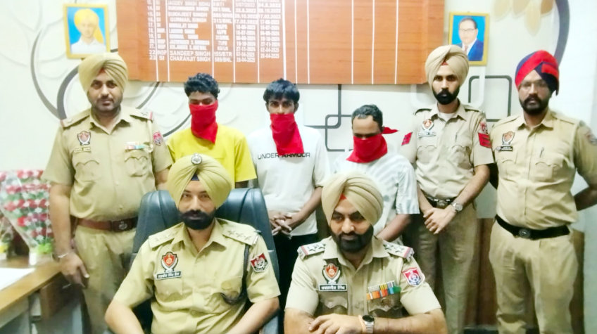 ਬਰਨਾਲਾ : ਚੋਰੀ ਕੀਤੇ ਚਾਰ ਤੋਲੇ ਸੋਨੇ ਤੇ ਲੱਖਾਂ ਦੀ ਨਗਦੀ ਸਣੇ ਚੋਰ ਗਿਰੋਹ ਦੇ ਮੈਂਬਰ ਗ੍ਰਿਫ਼ਤਾਰ