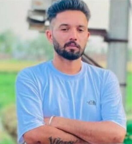 ਬਰਨਾਲਾ ਵਿਖੇ ਕਾਰ ’ਚੋਂ ਮਿਲੀ ਮਾਪਿਆਂ ਦੇ ਇਕਲੌਤੇ ਪੁੱਤ ਦੀ ਲਾਸ਼, ਟੈਕਸੀ ਡਰਾਇਵਰ ਵਜੋਂ ਕਰਦਾ ਸੀ ਕੰਮ