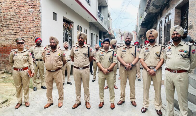 ਤੜਕਸਾਰ ਹੀ ਬਰਨਾਲਾ ਪੁਲਿਸ ਨੇ ਘੇਰੀ ਸੈਂਸੀ ਬਸਤੀ, ਘਰ-ਘਰ ਦੀ ਲਈ ਤਲਾਸ਼ੀ