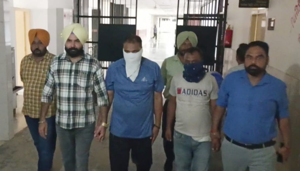 ਬਰਨਾਲੇ ’ਚ 8 ਹਜ਼ਾਰ ਦੀ ਵੱਢੀ ਲੈਂਦਾ ਥਾਣੇਦਾਰ ਗ੍ਰਿਫ਼ਤਾਰ, ਵਿਚੌਲਾ ਵੀ ਕਾਬੂ