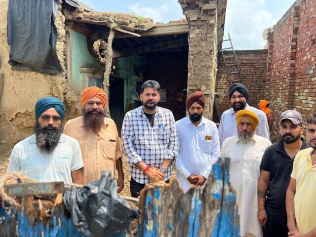 ਬਰਨਾਲਾ ’ਚ ਮੀਂਹ ਕਾਰਨ 5 ਪਰਿਵਾਰਾਂ ਦੇ ਘਰਾਂ ਦੀਆਂ ਛੱਤਾਂ ਡਿੱਗੀਆਂ, ਦਰਜ਼ਨ ਦੇ ਕਰੀਬ ਹੋਰ ਘਰ ਨੁਕਸਾਨੇ