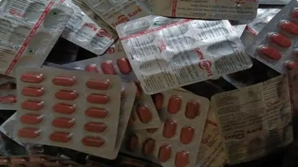 ਮੋਹਾਲੀ ਵਿੱਚ ਨਕਲੀ ਦਵਾਈਆਂ ਦੇ ਕਾਰੋਬਾਰ ਦਾ ਪਰਦਾਫਾਸ਼, 2 ਫੈਕਟਰੀਆਂ ‘ਤੇ ਛਾਪੇਮਾਰੀ, 1 ਸੀਲ, ਦਵਾਈਆਂ ਜ਼ਬਤ