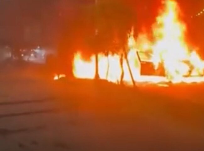 ਲੁਧਿਆਣਾ ’ਚ ਚੱਲਦੀ BMW ਕਾਰ ਨੂੰ ਲੱਗੀ ਭਿਆਨਕ ਅੱਗ, ਵਾਲ ਵਾਲ ਬਚੇ ਸਵਾਰ