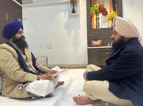 ਸਿਮਰਨਜੀਤ ਮਾਨ ਦੇ ਦੋਹਤੇ ਗੋਵਿੰਦ ਸਿੰਘ ਨੇ ਜਥੇਦਾਰ ਦੇ ਸਾਹਮਣੇ ਪੇਸ਼ ਹੋ ਕੇ ਮੰਗੀ ਮਾਫ਼ੀ