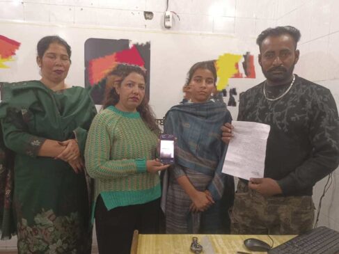 ਪ੍ਰਿੰਸੀਪਲ ਦੀ ਕਥਿਤ ਧੱਕੇਸ਼ਾਹੀ ਨੇ ਕੱਢੀ ‘ਸਿੱਖਿਆ ਕ੍ਰਾਂਤੀ’ ਦੀ ਫੂਕ: ਅੱਠਵੀਂ ਦੀ ਵਿਦਿਆਰਥਣ ਨੂੰ ਪ੍ਰੀਖਿਆ ਤੋਂ ਰੋਕਿਆ